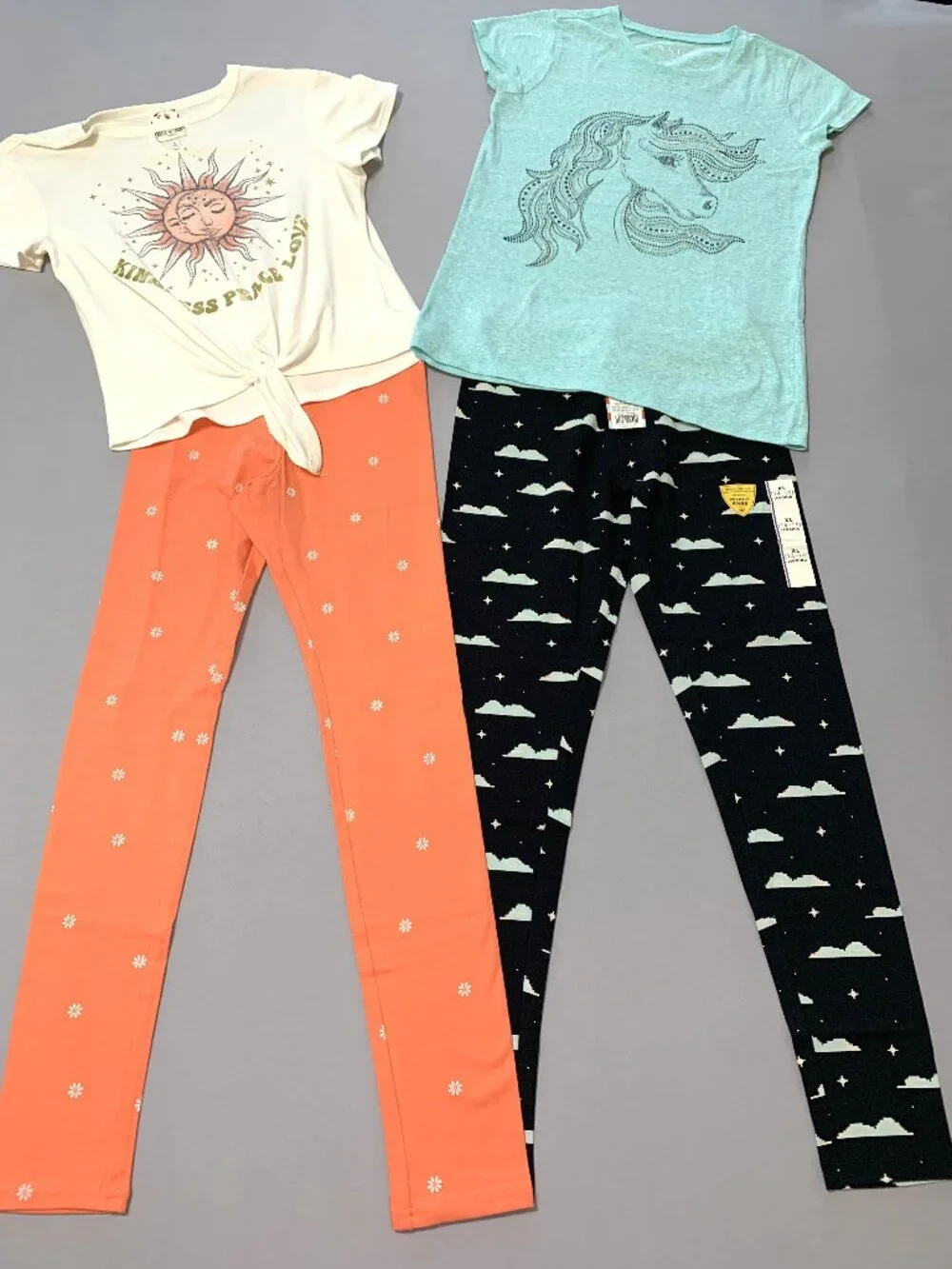 4 Piece Girls Set. Full Length legging. Short Sleeves Graphic T-shirt Size 14/16